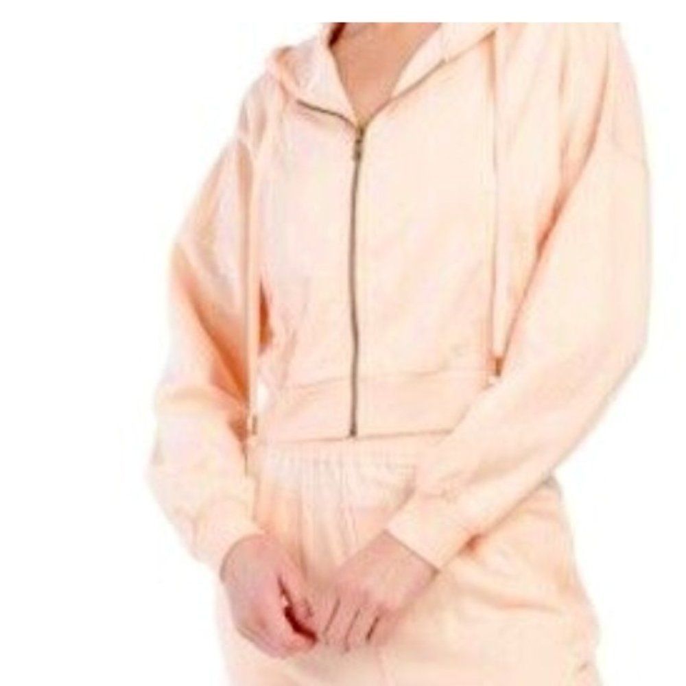 YFB soft nwot full zip cropped hoodie w pockets in Peach light orange pink